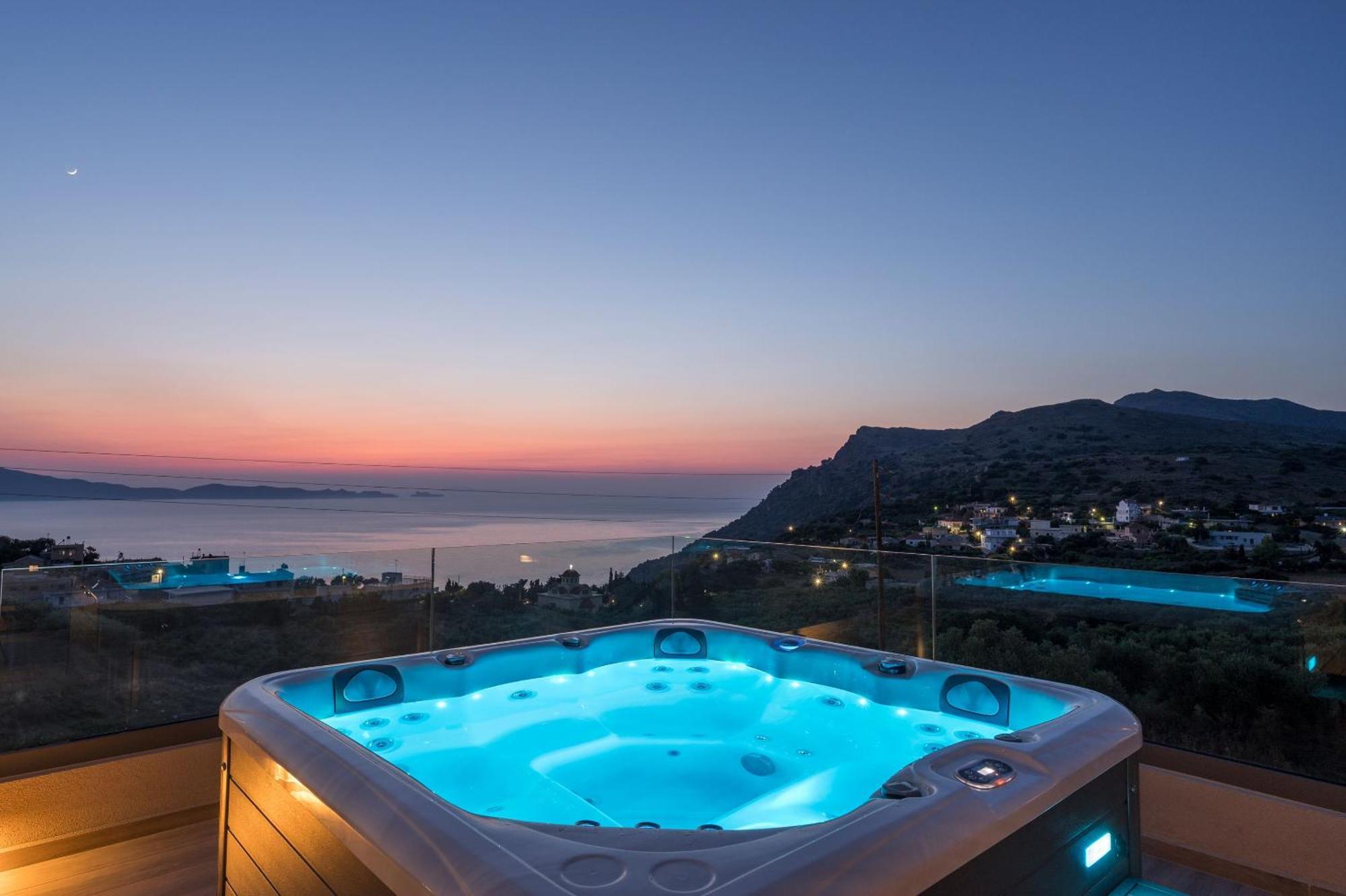 Villa Ekphrasis With Sea View And Jacuzzi Ravdhoukha Exterior photo